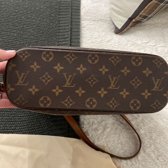 Authentic vintage Louis Vuitton shoulder bag. - Picture 7 of 7